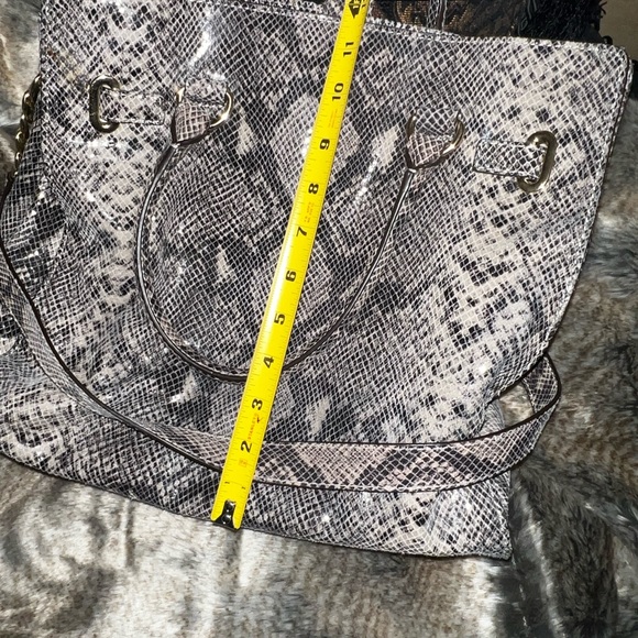 Michael Kors Large Embossed Python Bag - Picture 7 of 8